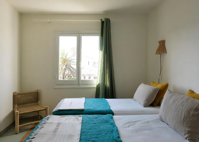 South アレナル・デン・カステル